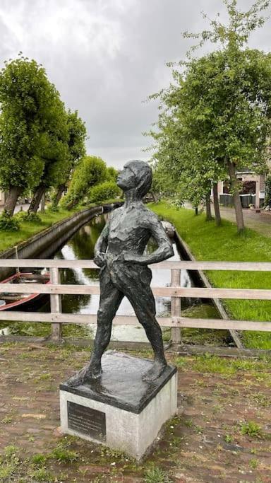 Puur Eastermar - Monumentaal, Authentiek En Luxe Koetshuis Aan Open Vaarwater Met Jacuzzi En Sauna Oostermeer 外观 照片